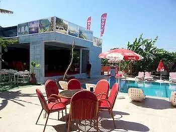 Alis Hotel フェティエ